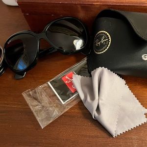 Ray-Ban Jackie-0 ll. They have never been worn. Willing to negotiate on price